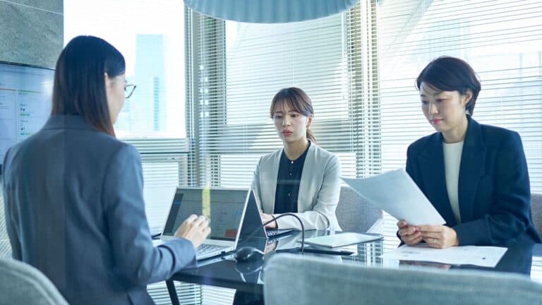 新規事業のアイデアを生み出す4つの方法とは？検討・評価するポイント、成功事例を紹介